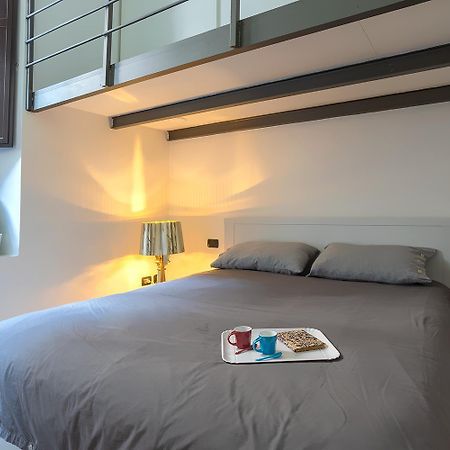 Apartamento Life Is Beautiful Design Loft Navigli Romolo, Netflix, Wifi, Ac And Street Parking Milán Exterior foto